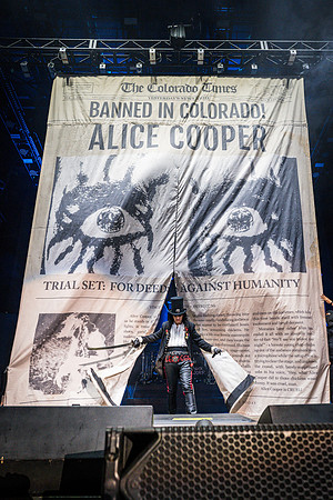 Alice Cooper Freaks on Parade